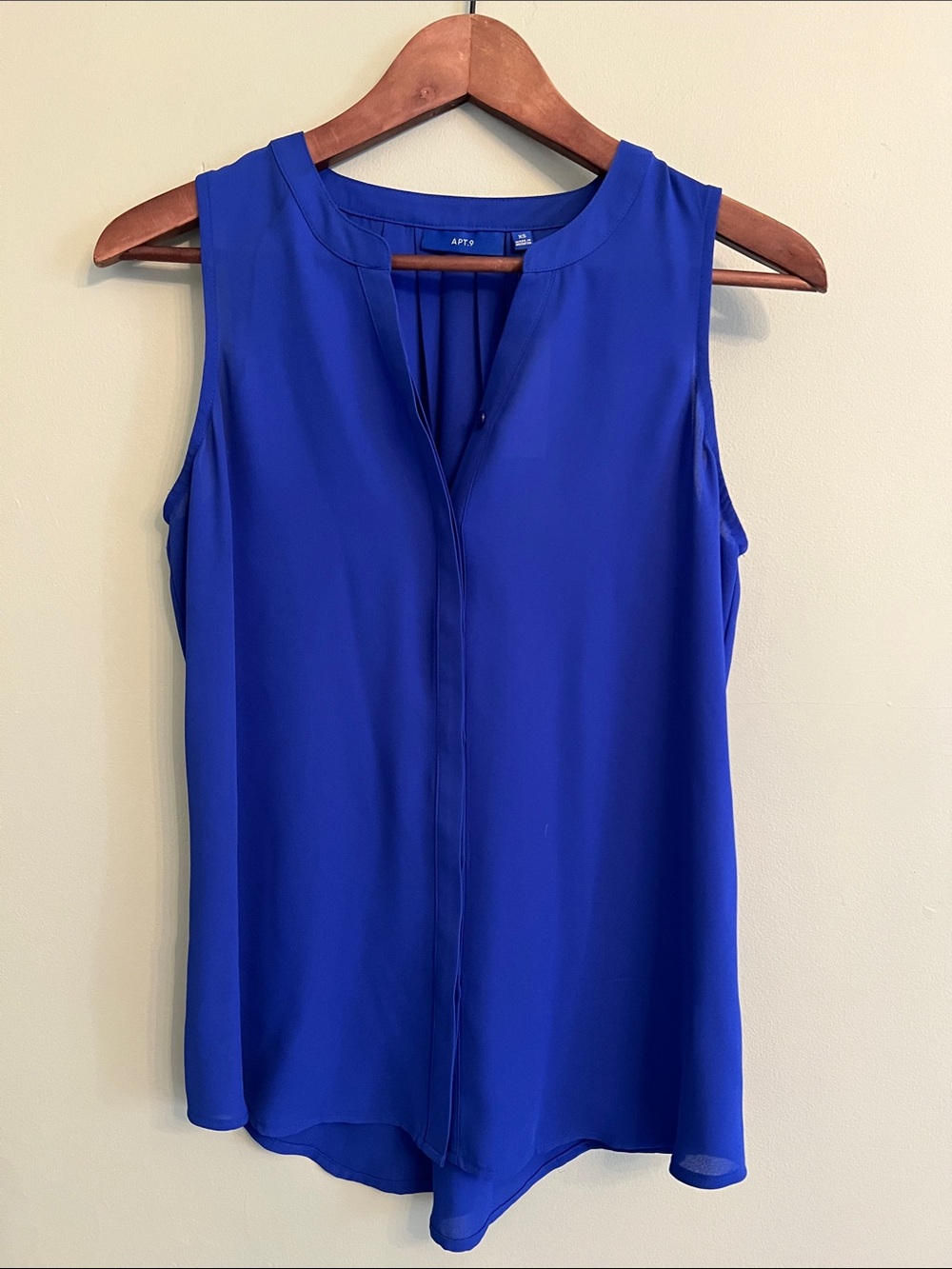 Apt. 9 Sleeveless Split-Neck Camisole in Cobalt Blue